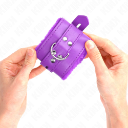 Bracelets violets doublés fourrure Kink