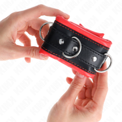Bracelets lourds doublés de fourrure rouge Kink