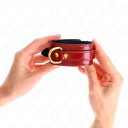 Bracelets rouges Joanna Angel chaine dorée Kink